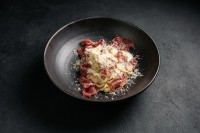 Спагетти "Карбонара" с брезаолой